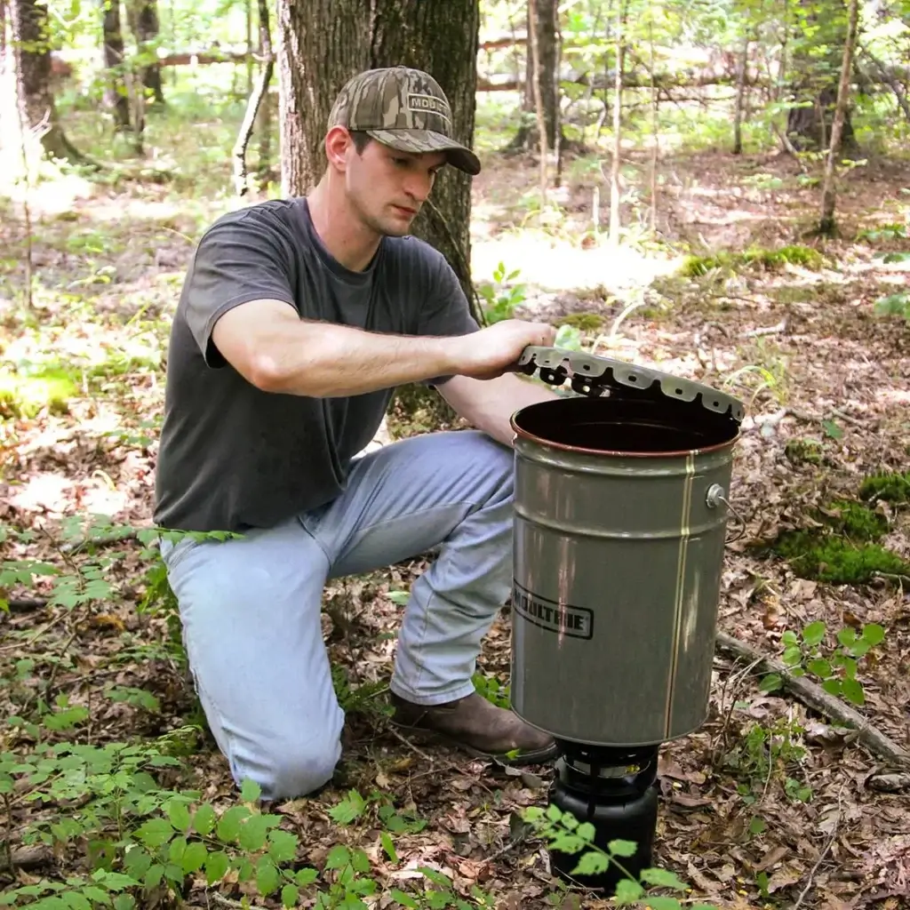 6.5-Gallon Pro Hunter II Hanging Feeder