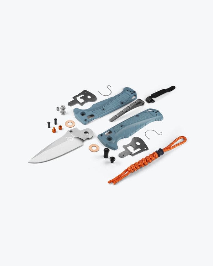 Mini Adira™ Drop-Point Knife - Depth Blue Grivory® Handle