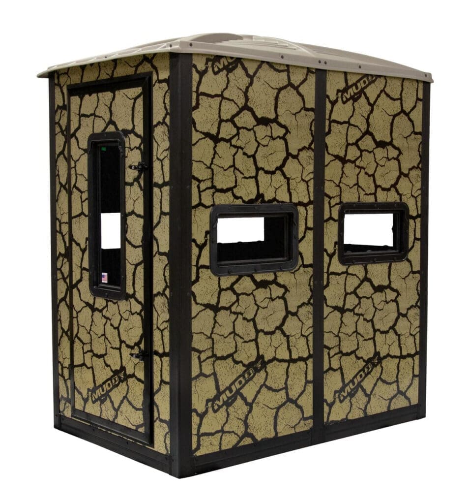 STRIKER BOX BLIND W/ ELITE 10' TOWER / STEEL WALL CONSTUCTION / CRACKED MUD CAMO