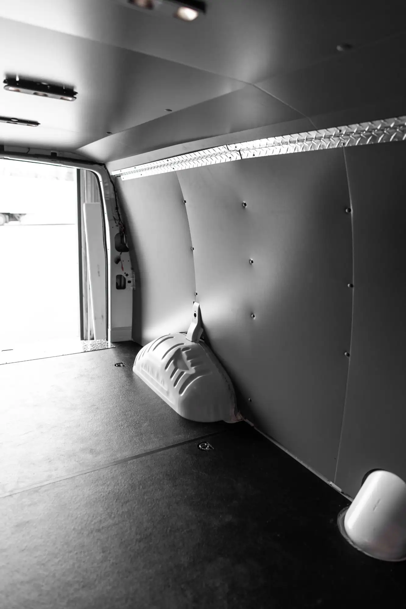 Cargo Van DuraTherm Wall Liner – GM Express/Savana, 135″ WB