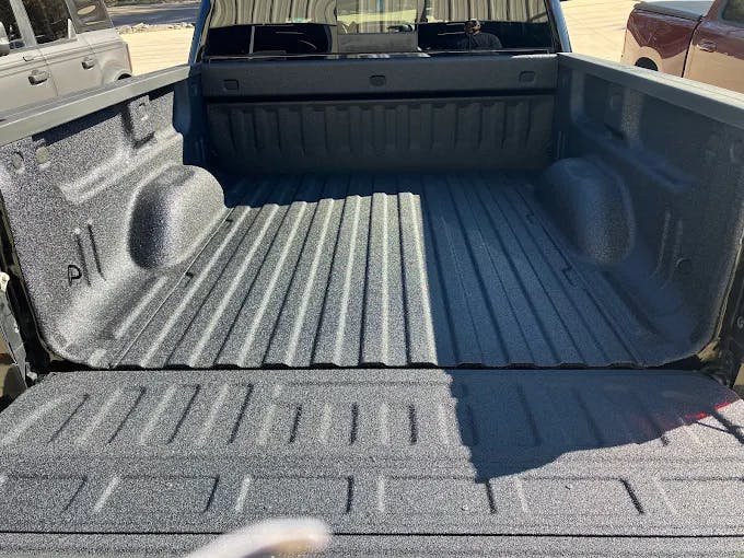 Bedliner spray process