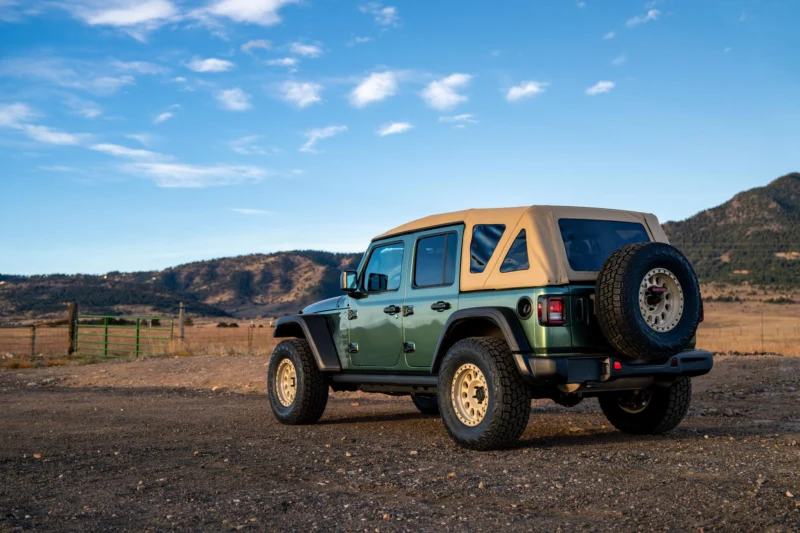 Bestop 94500-76 - Jeep Top, Champagne