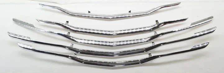Coast To Coast IWCGI504 - Grille Overlays, Silver, Chrome Plated