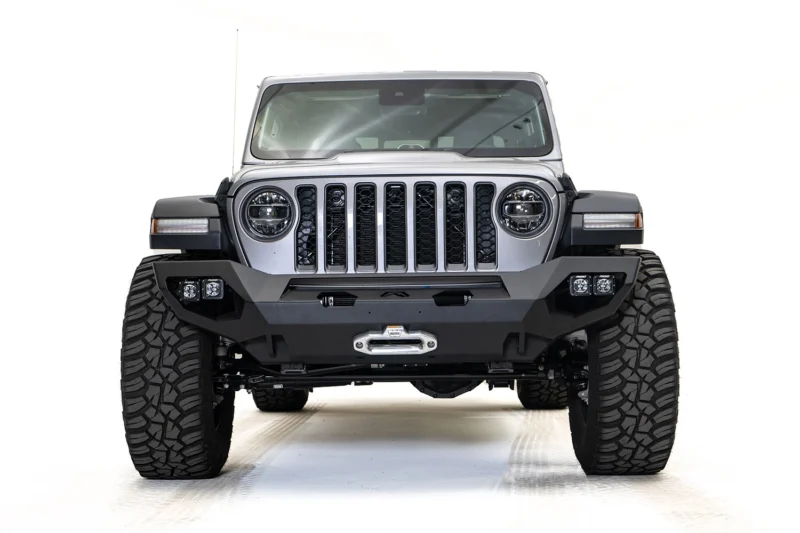 Fab Fours JL18-X4651-B - Matrix Front Bumpers