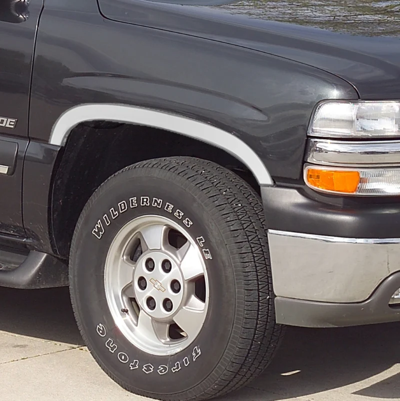 Putco 97175GM - Stainless Fender Trim