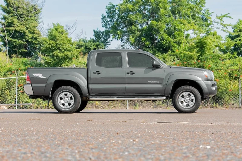 Rough Country 743 - Leveling Kits
