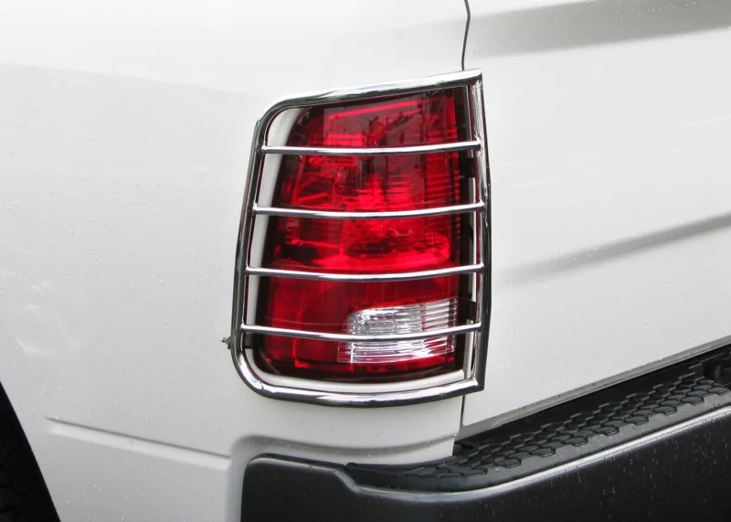 Steelcraft 32257 - Tail Light Guards, Stainless Steel