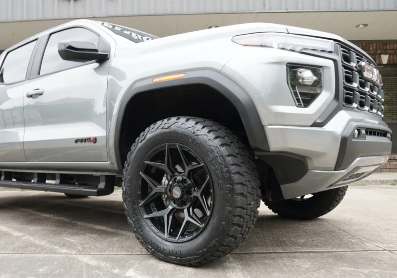 Superlift 40053 - Leveling Kits, 2 in. Leveling Kit